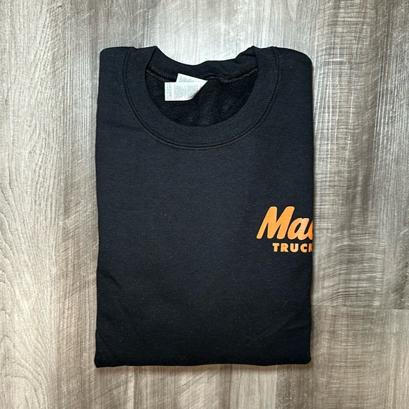 Gildan Other - Mack Trucks Bulldog Gildan Sweatshirt (NWOT) - Medium